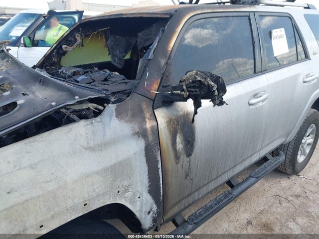 Aukcja sprzedaży 2022 Toyota 4runner Sr5, vin: JTEEU5JR7N5263712, numer aukcji: 45838403