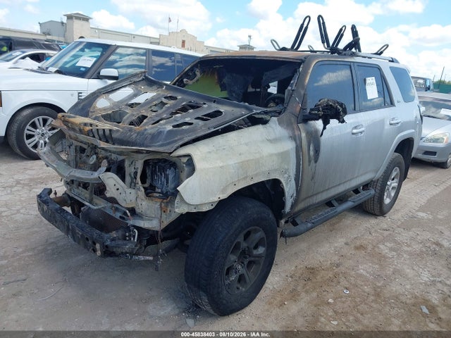 Aukcja sprzedaży 2022 Toyota 4runner Sr5, vin: JTEEU5JR7N5263712, numer aukcji: 45838403