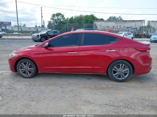 Продажа на аукционе авто 2017 Hyundai Elantra Se, vin: 5NPD84LF5HH052711, номер лота: 45838516