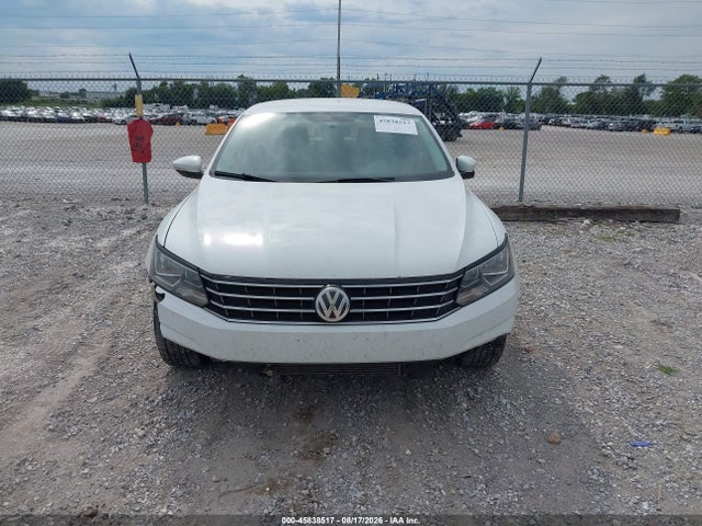 Volkswagen Passat 1.8t S 2017 1VWAT7A33HC004435 Image 12