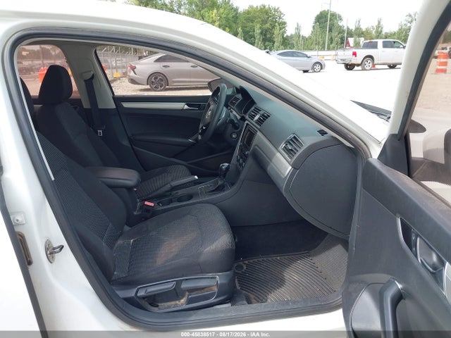 Volkswagen Passat 1.8t S 2017 1VWAT7A33HC004435 Image 5