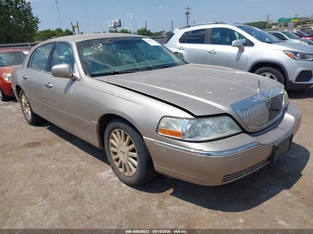 Aukcja sprzedaży 2003 Lincoln Town Car Executive, vin: 1LNHM81W93Y612711, numer aukcji: 45838522