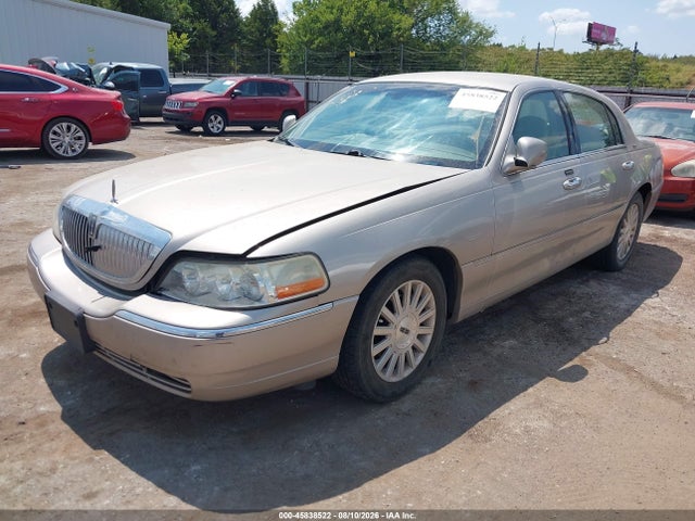Aukcja sprzedaży 2003 Lincoln Town Car Executive, vin: 1LNHM81W93Y612711, numer aukcji: 45838522
