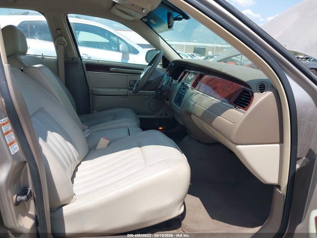Aukcja sprzedaży 2003 Lincoln Town Car Executive, vin: 1LNHM81W93Y612711, numer aukcji: 45838522