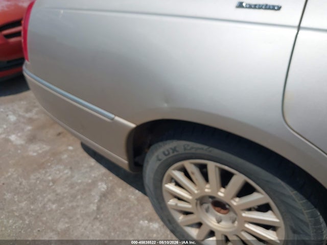 Aukcja sprzedaży 2003 Lincoln Town Car Executive, vin: 1LNHM81W93Y612711, numer aukcji: 45838522