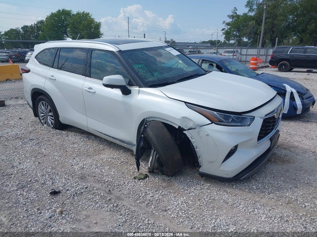 Toyota Highlander Hybrid Platinum 2026 5TDEBRCH9TS703958 main image