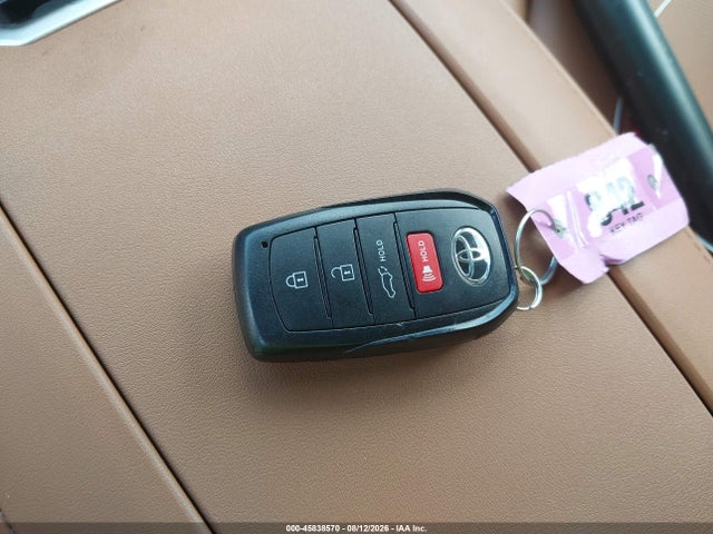 Toyota Highlander Hybrid Platinum 2026 5TDEBRCH9TS703958 Image 11