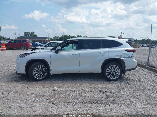 Toyota Highlander Hybrid Platinum 2026 5TDEBRCH9TS703958 Image 15