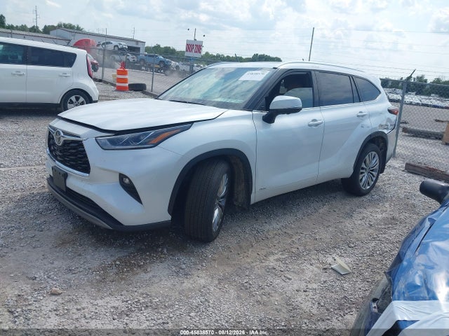 Toyota Highlander Hybrid Platinum 2026 5TDEBRCH9TS703958 Image 2