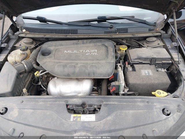 45838578 :رقم المزاد ، 1C3CCCABXFN686215 vin ، 2015 Chrysler 200 Limited مزاد بيع