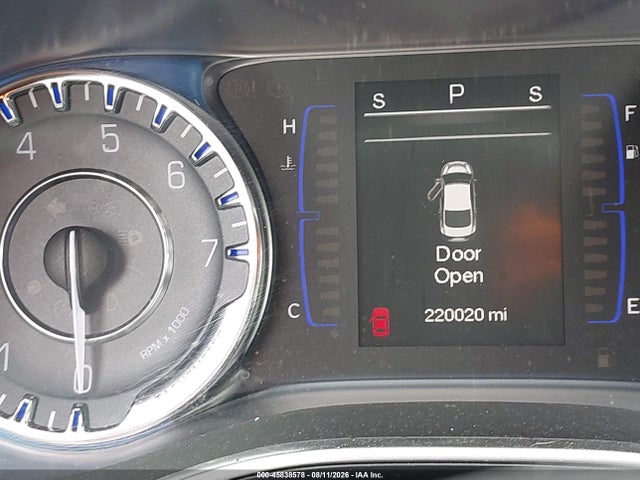 45838578 :رقم المزاد ، 1C3CCCABXFN686215 vin ، 2015 Chrysler 200 Limited مزاد بيع