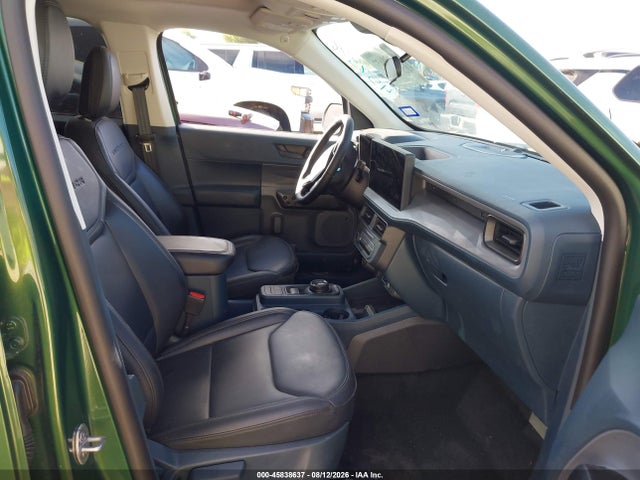 2025 Ford Maverick Lariat მანქანა იყიდება აუქციონზე, vin: 3FTTW8S33SRA19484, აუქციონის ნომერი: 45838637