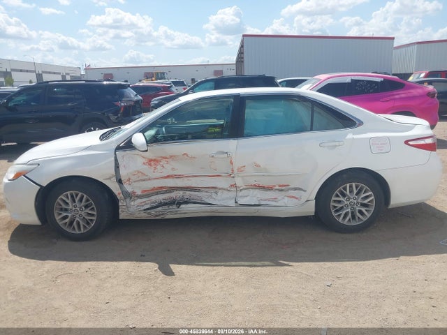 45838644 :رقم المزاد ، 4T1BF1FK7HU386373 vin ، 2017 Toyota Camry Le مزاد بيع