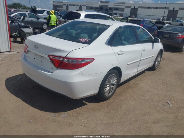 45838644 :رقم المزاد ، 4T1BF1FK7HU386373 vin ، 2017 Toyota Camry Le مزاد بيع