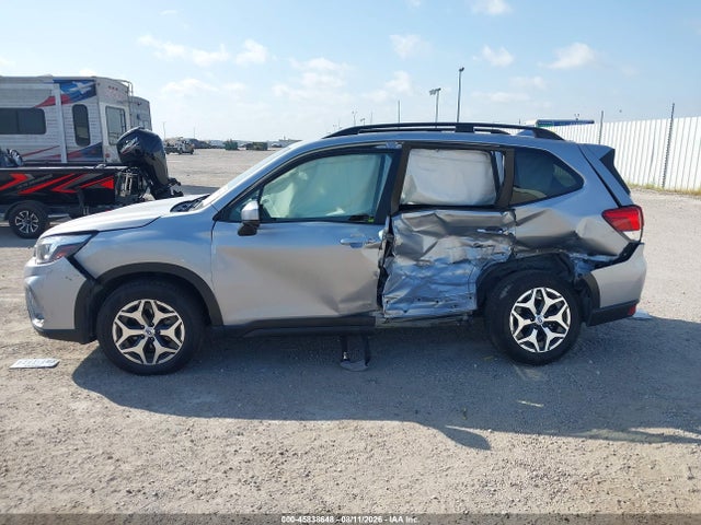45838648 :رقم المزاد ، JF2SKAEC8KH464445 vin ، 2019 Subaru Forester Premium مزاد بيع