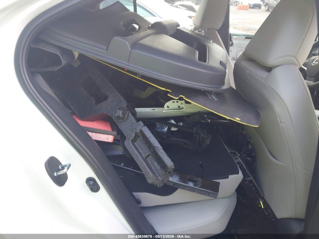 Продажа на аукционе авто 2026 Lexus Ux 300h, vin: JTHYBJAH6T2043563, номер лота: 45838678