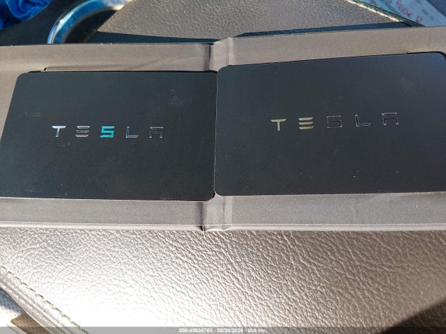 Tesla Model Y 2026 7SAYGDED2TF585965 Image 10