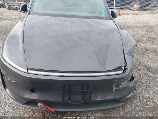 Tesla Model Y 2026 7SAYGDED2TF585965 Image 12