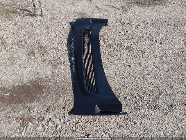 Tesla Model Y 2026 7SAYGDED2TF585965 Image 11