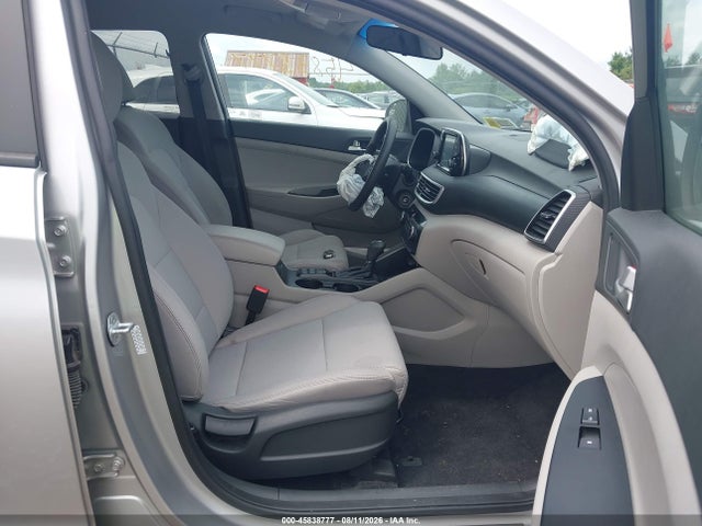 Продажа на аукционе авто 2020 Hyundai Tucson Se, vin: KM8J2CA47LU111073, номер лота: 45838777