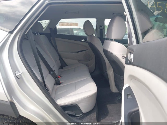 Продажа на аукционе авто 2020 Hyundai Tucson Se, vin: KM8J2CA47LU111073, номер лота: 45838777