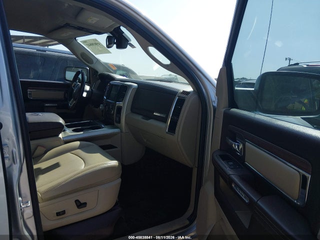 45838841 :رقم المزاد ، 1C6RR7NM3JS254722 vin ، 2018 Ram 1500 مزاد بيع