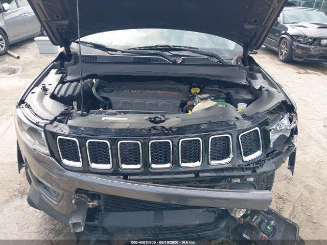 2018 Jeep Compass Latitude 4x4 მანქანა იყიდება აუქციონზე, vin: 3C4NJDBB3JT360733, აუქციონის ნომერი: 45838905