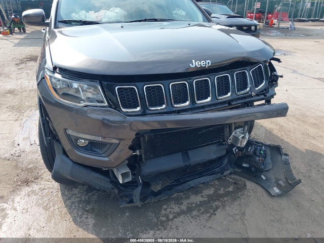 2018 Jeep Compass Latitude 4x4 მანქანა იყიდება აუქციონზე, vin: 3C4NJDBB3JT360733, აუქციონის ნომერი: 45838905