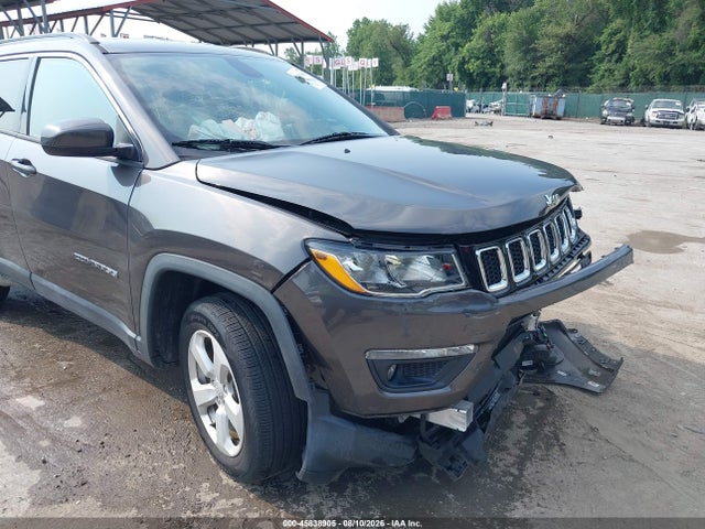 2018 Jeep Compass Latitude 4x4 მანქანა იყიდება აუქციონზე, vin: 3C4NJDBB3JT360733, აუქციონის ნომერი: 45838905