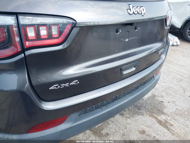 2018 Jeep Compass Latitude 4x4 მანქანა იყიდება აუქციონზე, vin: 3C4NJDBB3JT360733, აუქციონის ნომერი: 45838905