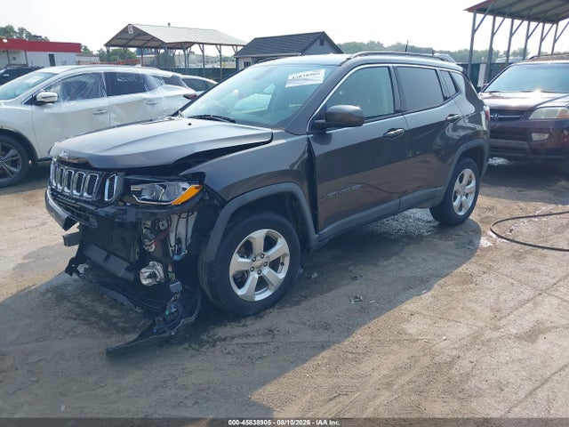 2018 Jeep Compass Latitude 4x4 მანქანა იყიდება აუქციონზე, vin: 3C4NJDBB3JT360733, აუქციონის ნომერი: 45838905