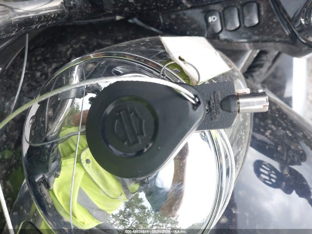 Harley-Davidson FLHTK 2019 1HD1KEF18KB602002 Image 11