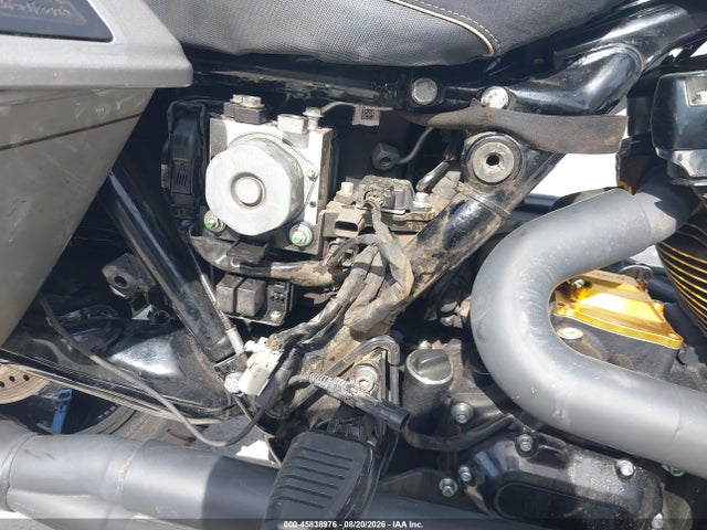 Harley-Davidson FLTRXSE 2023 1HD1TC624PB955015 Image 12