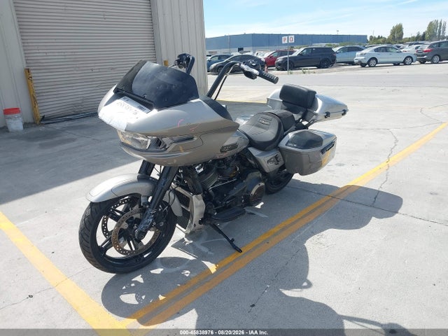 Harley-Davidson FLTRXSE 2023 1HD1TC624PB955015 Image 2