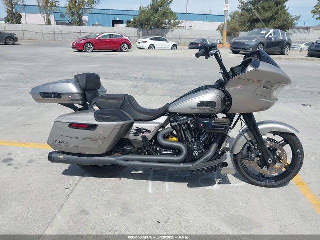 Harley-Davidson FLTRXSE 2023 1HD1TC624PB955015 Image 8