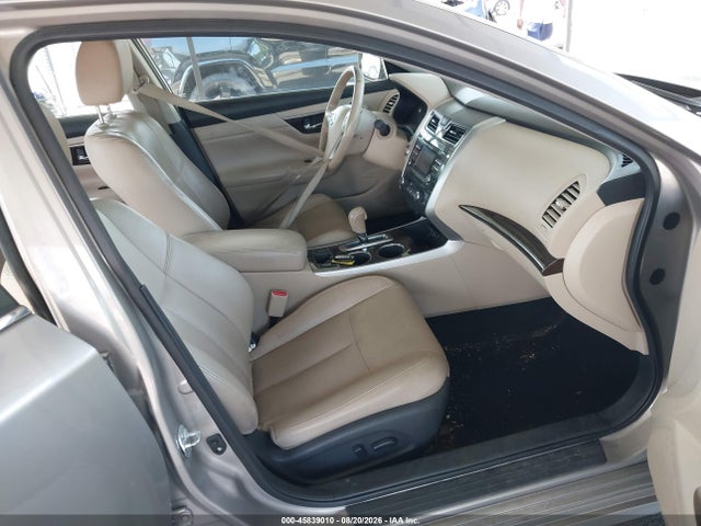 2015 Nissan Altima 2.5 Sl მანქანა იყიდება აუქციონზე, vin: 1N4AL3AP3FC443684, აუქციონის ნომერი: 45839010
