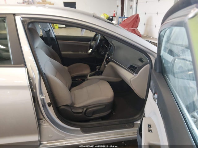 5NPD74LF5LH608883 Hyundai ELANTRA SE