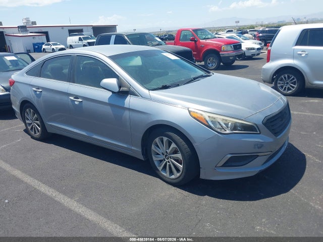 Hyundai SONATA SE 2017 5NPE24AF0HH479352 zdjęcie główne
