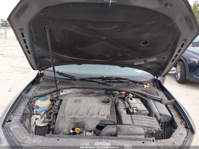 2014 Volkswagen Passat 2.0l Tdi Sel Premium მანქანა იყიდება აუქციონზე, vin: 1VWCN7A30EC076224, აუქციონის ნომერი: 45839239