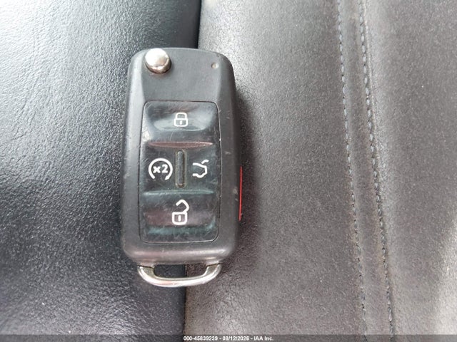 2014 Volkswagen Passat 2.0l Tdi Sel Premium მანქანა იყიდება აუქციონზე, vin: 1VWCN7A30EC076224, აუქციონის ნომერი: 45839239