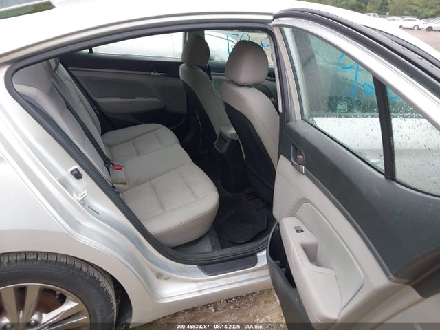 Продажа на аукционе авто 2018 Hyundai Elantra Sel, vin: 5NPD84LF6JH374960, номер лота: 45839287