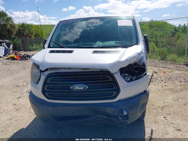 45839289 :رقم المزاد ، 1FTYE1YM1JKA05117 vin ، 2018 Ford Transit-150 مزاد بيع