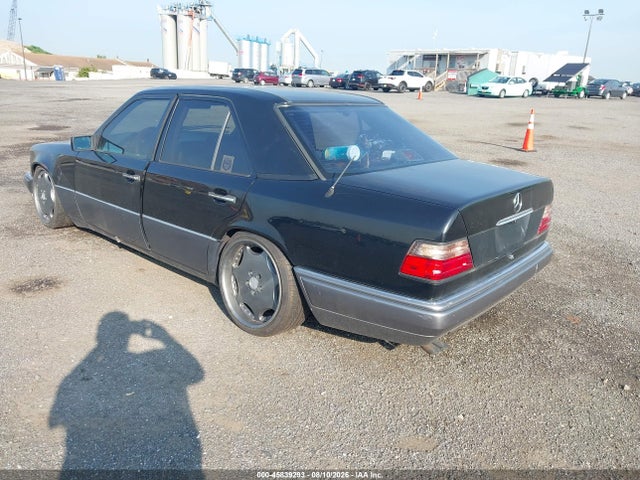 Продаж на аукціоні авто 1994 Mercedes-benz E 320, vin: WDBEA32E1RC035850, номер лоту: 45839293
