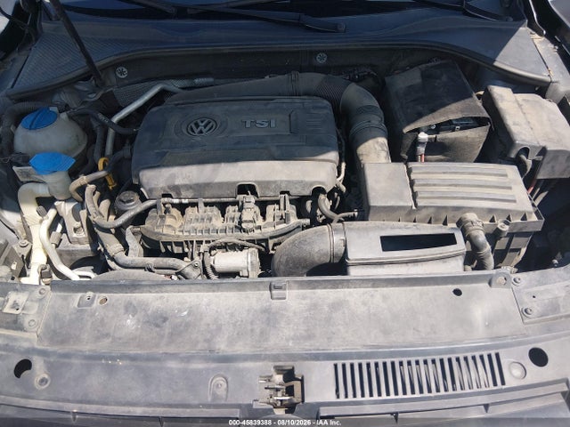 2015 Volkswagen Passat 1.8t Se მანქანა იყიდება აუქციონზე, vin: 1VWBT7A31FC014110, აუქციონის ნომერი: 45839388