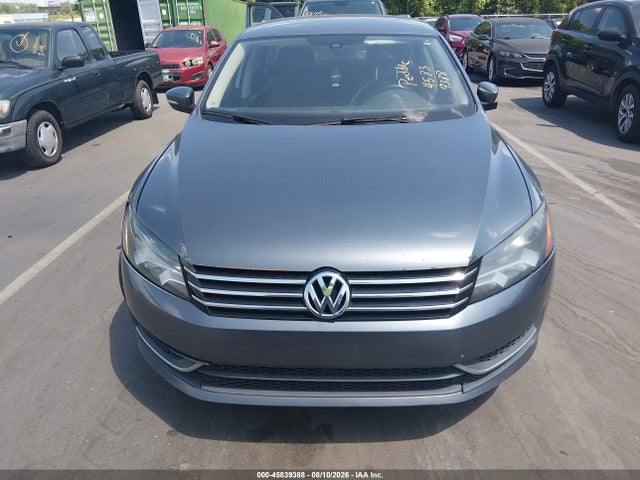 2015 Volkswagen Passat 1.8t Se მანქანა იყიდება აუქციონზე, vin: 1VWBT7A31FC014110, აუქციონის ნომერი: 45839388