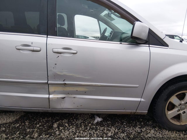 45839409 :رقم المزاد ، 2D4RN5DGXBR661351 vin ، 2011 Dodge Grand Caravan Crew مزاد بيع