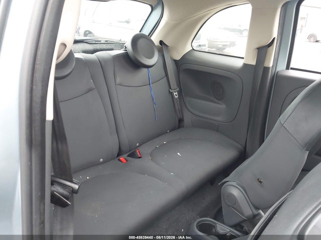 2015 Fiat 500 Pop მანქანა იყიდება აუქციონზე, vin: 3C3CFFAR0FT570351, აუქციონის ნომერი: 45839440