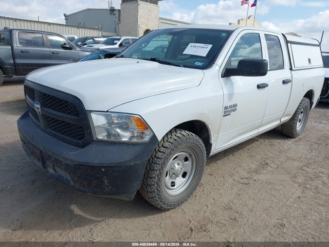 1C6RR7FG8NS232777 RAM 1500 Classic Tradesman 4x4 6&#039;4 Box