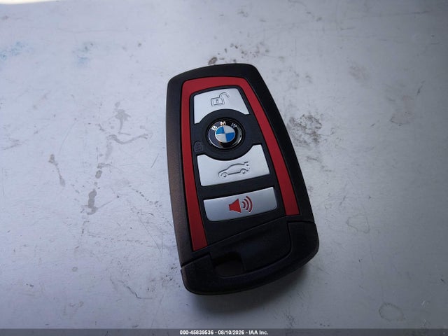 2017 Bmw 330i მანქანა იყიდება აუქციონზე, vin: WBA8B9C54HK676134, აუქციონის ნომერი: 45839536