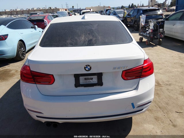 2017 Bmw 330i მანქანა იყიდება აუქციონზე, vin: WBA8B9C54HK676134, აუქციონის ნომერი: 45839536